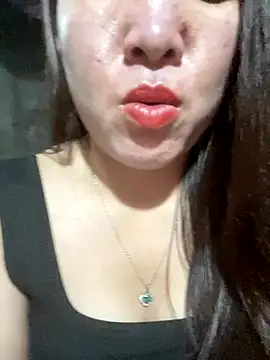 Luna-ass online show from November 18, 1:33 am