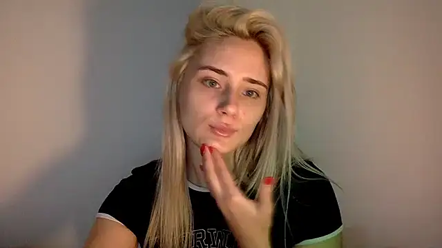 Snapshot of Rosvann chatting on November 16, 5:18 pm Rosvann online show from November 16, 5:18 pm