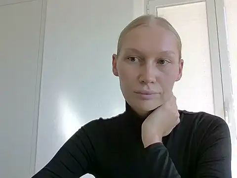 Snapshot of Nirveth chatting on October 7, 12:02 pm Nirveth online show from October 7, 12:02 pm