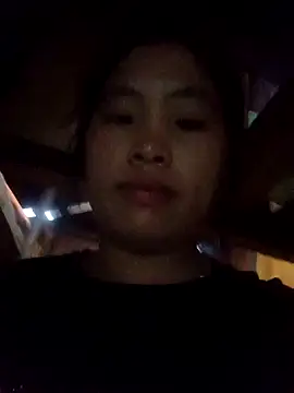 Luyen004 online show from September 17, 11:50 pm