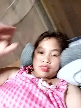 Luyen004 online show from April 4, 1:41 pm