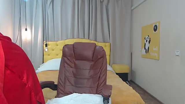 EmmaEllison online show from April 23, 6:25 am