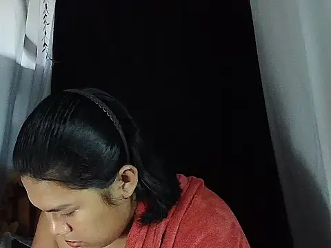 Huntrix2025 online show from February 22, 1:51 am