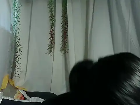 Huntrix2025 online show from March 9, 7:34 am