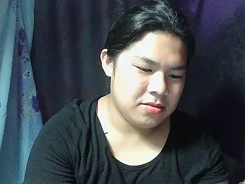 Huntrix2025 online show from March 29, 2:00 am