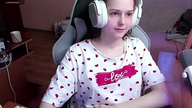 SharybbFace online show from March 18, 3:15 pm