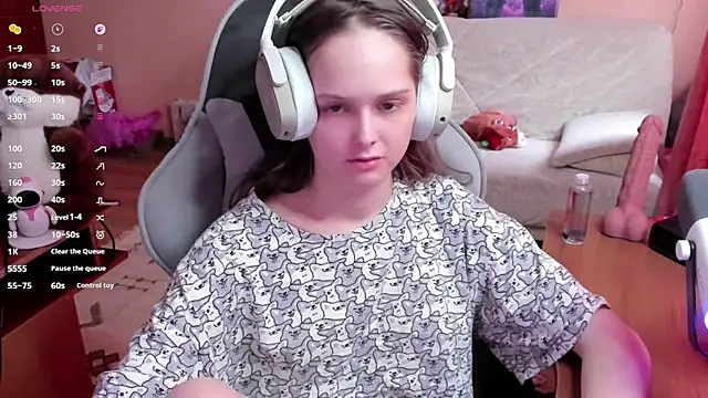 SharybbFace online show from April 18, 3:05 pm