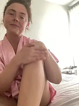 Snapshot of Mia_Winters chatting on September 27, 12:32 pm Mia Winters online show from September 27, 12:32 pm