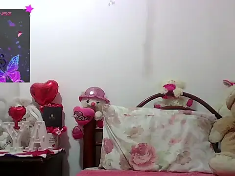 Snapshot of jya_lovemesex chatting on September 28, 1:55 am jya lovemesex online show from September 28, 1:55 am