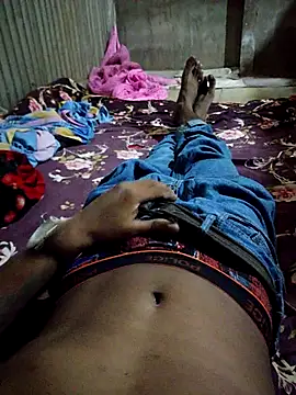 Snapshot of MadForU chatting on September 15, 3:17 am MadForU online show from September 15, 3:17 am