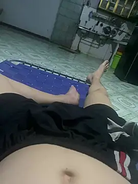 Snapshot of vila25cm chatting on July 25, 3:31 pm vila25cm online show from July 25, 3:31 pm