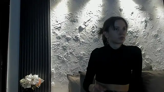 joselin rouse online show from March 27, 12:38 pm