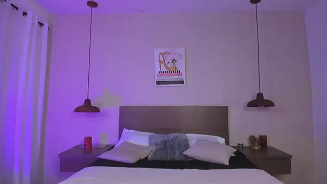 cloehill  online show from December 15, 11:36 am