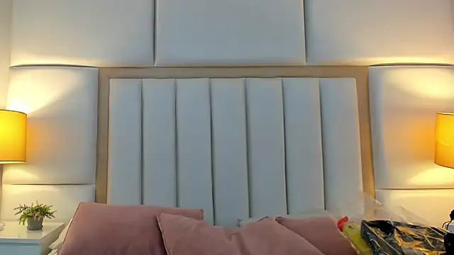 LaylaaDoll online show from December 20, 6:37 pm