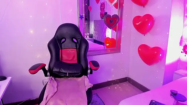 Snapshot of susan_dl chatting on February 22, 5:22 pm susan dl online show from February 22, 5:22 pm