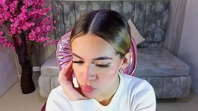 lilith4 s online show from November 22, 8:19 pm