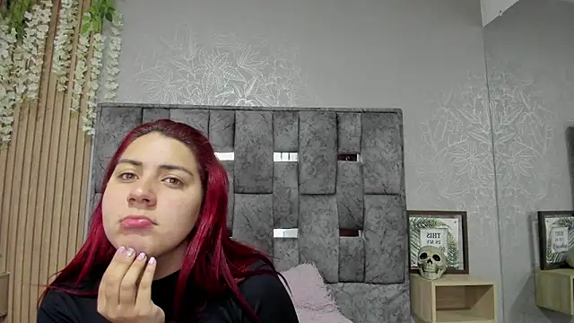 Snapshot of Nicky_Brown_ chatting on October 21, 7:14 pm Nicky Brown online show from October 21, 7:14 pm