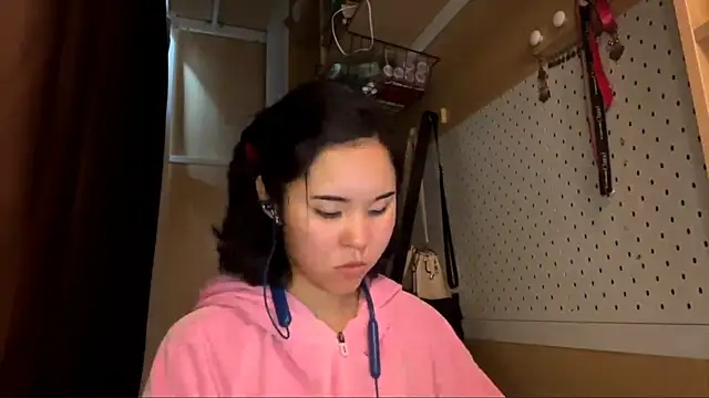 Snapshot of JennyCarpenter chatting on May 6, 5:14 am JennyCarpenter online show from May 6, 5:14 am