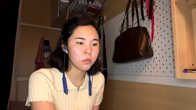 Snapshot of JennyCarpenter chatting on May 11, 9:59 am JennyCarpenter online show from May 11, 9:59 am