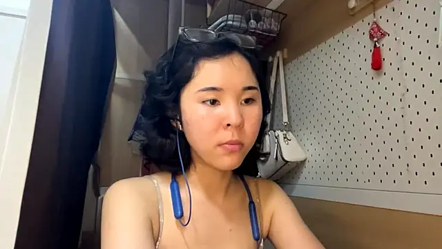 Snapshot of JennyCarpenter chatting on May 26, 12:34 pm JennyCarpenter online show from May 26, 12:34 pm
