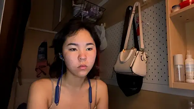 Snapshot of JennyCarpenter chatting on June 6, 9:19 pm JennyCarpenter online show from June 6, 9:19 pm
