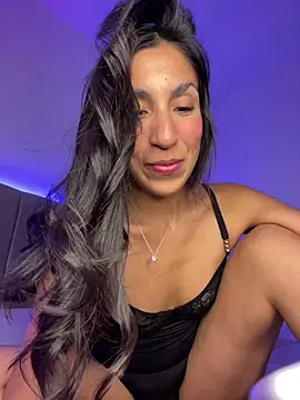 MaddyX   online show from July 18, 8:12 pm