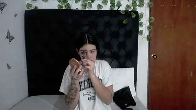 isabel 09 online show from April 8, 12:27 pm