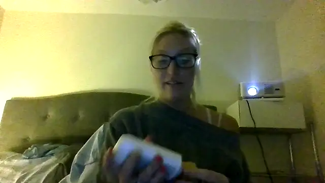 Snapshot of JemTastic chatting on September 16, 2:23 am JemTastic online show from September 16, 2:23 am