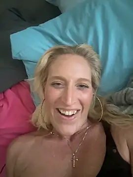 Snapshot of JemTastic chatting on September 24, 5:16 pm JemTastic online show from September 24, 5:16 pm