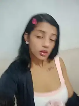 Snapshot of divinabb chatting on October 25, 3:03 am divinabb online show from October 25, 3:03 am