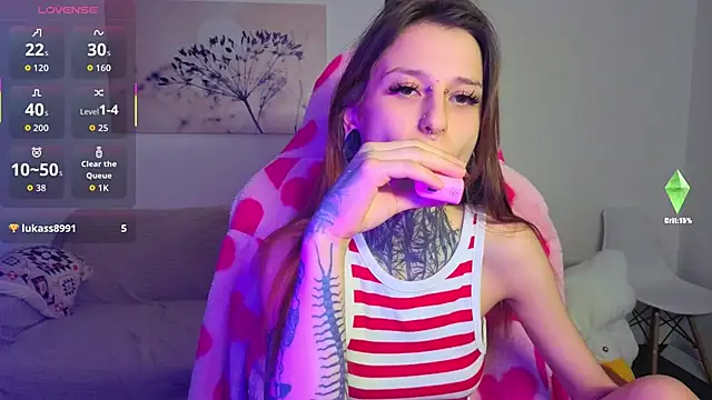 LilithPoison online show from September 17, 9:27 pm