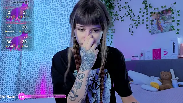 Snapshot of LilithPoison chatting on June 7, 6:00 pm LilithPoison online show from June 7, 6:00 pm