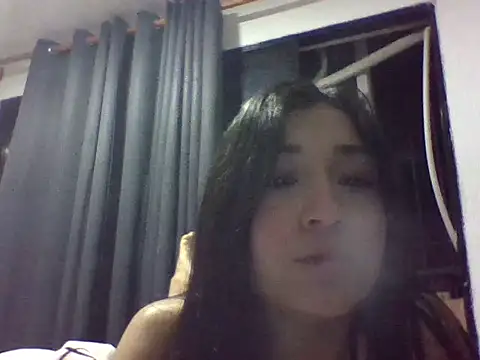 Snapshot of Sasha_Blaze_ chatting on November 21, 1:37 am Sasha Blaze online show from November 21, 1:37 am