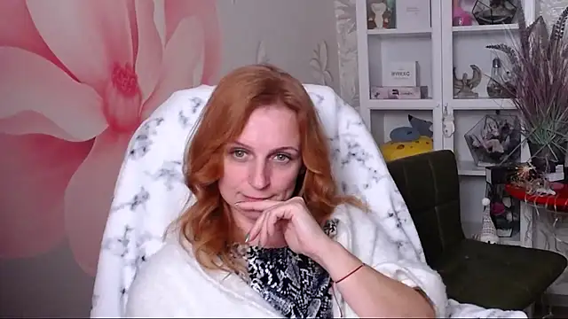 Venus love1 online show from December 12, 9:15 pm