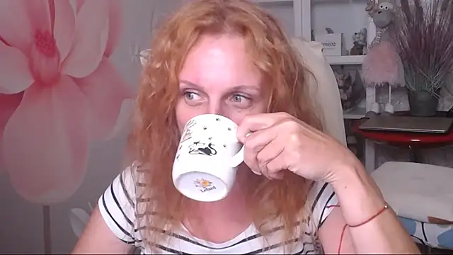 Snapshot of Venus_love1 chatting on July 29, 5:00 pm Venus love1 online show from July 29, 5:00 pm