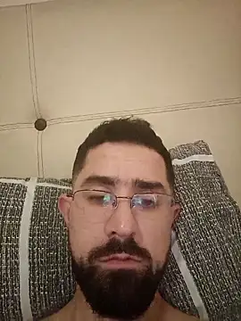 Snapshot of HAMADA__11 chatting on February 15, 10:47 am HAMADA 11 online show from February 15, 10:47 am