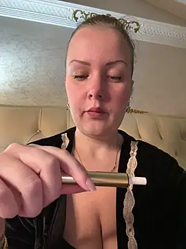 Snapshot of Piccolamonella29 chatting on May 6, 7:35 am Piccolamonella29 online show from May 6, 7:35 am