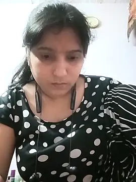 Snapshot of aliya-jaan71 chatting on April 29, 12:53 pm aliya-jaan71 online show from April 29, 12:53 pm