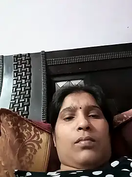 Snapshot of aliya-jaan71 chatting on May 10, 10:20 am aliya-jaan71 online show from May 10, 10:20 am