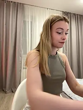 FriendlyFire 18 online show from March 5, 9:22 pm