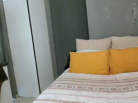 Lillyan N online show from October 27, 8:07 am