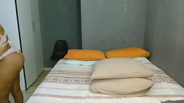 Lillyan N online show from March 18, 8:28 am