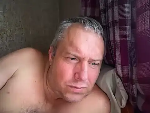 Snapshot of evulis1 chatting on September 18, 12:40 pm evulis1 online show from September 18, 12:40 pm