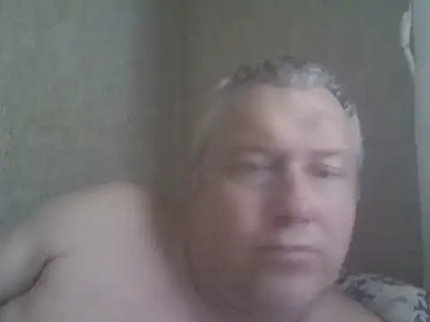 Snapshot of evulis1 chatting on August 3, 12:21 pm evulis1 online show from August 3, 12:21 pm