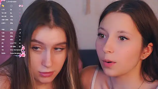 GabrielleLynchard online show from November 11, 8:31 pm