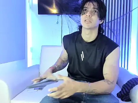 toji luxxer online show from October 27, 8:57 pm