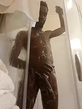 Snapshot of ChocolatebbC4u chatting on October 18, 7:14 pm ChocolatebbC4u online show from October 18, 7:14 pm