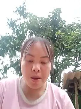 emilyzz online show from June 21, 11:46 am
