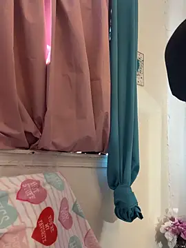 Ariasweetaspie online show from February 1, 7:45 pm