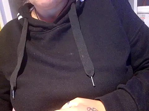 Snapshot of Milf_Lady_Frankfurt chatting on September 28, 7:19 pm Milf Lady Frankfurt online show from September 28, 7:19 pm